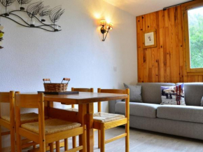 Studio rénové idéalement situé à Montchavin, proches pistes et commerces, avec balcon et parking gratuit - FR-1-329-22